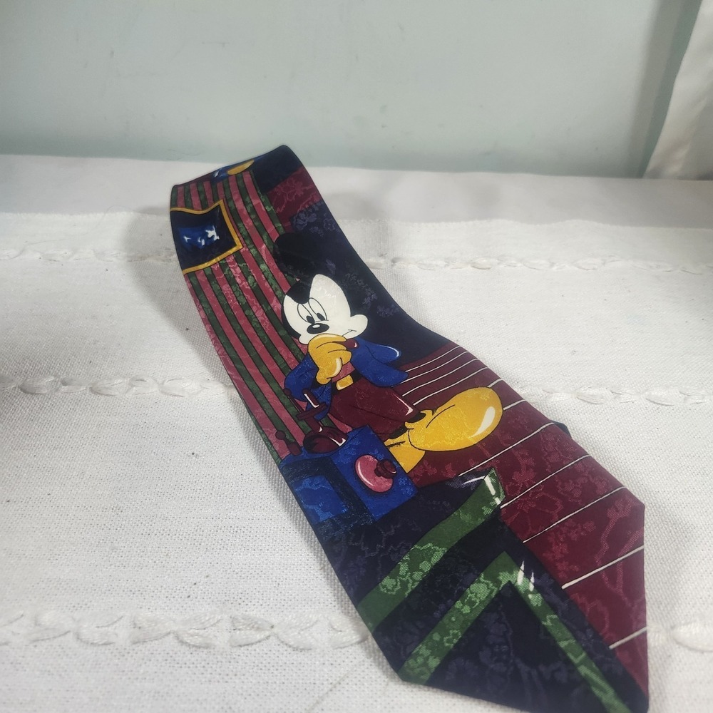 Disney Unlimited Mickey Scientist Mens Neck Tie